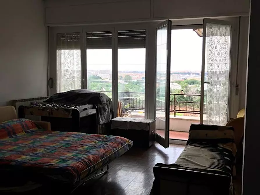 Immagine 10 di Camera in affitto  in Via di Casal Bruciato a Roma