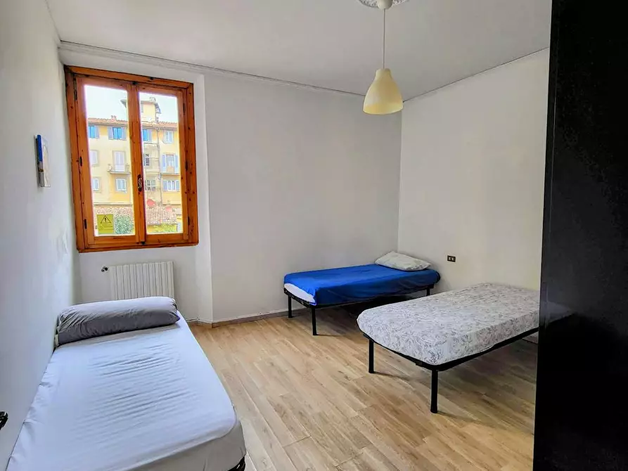 Immagine 1 di Camera condivisa in affitto  in Via di Mezzo a Firenze
