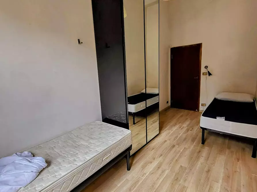 Immagine 2 di Camera condivisa in affitto  in Via di Mezzo a Firenze