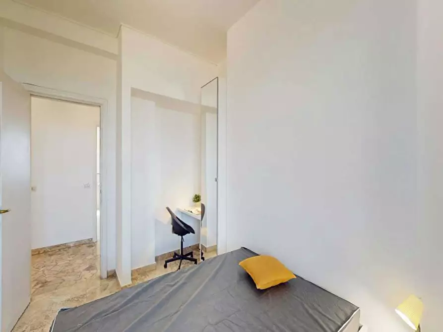Immagine 6 di Camera in affitto  in Viale Molise a Milano