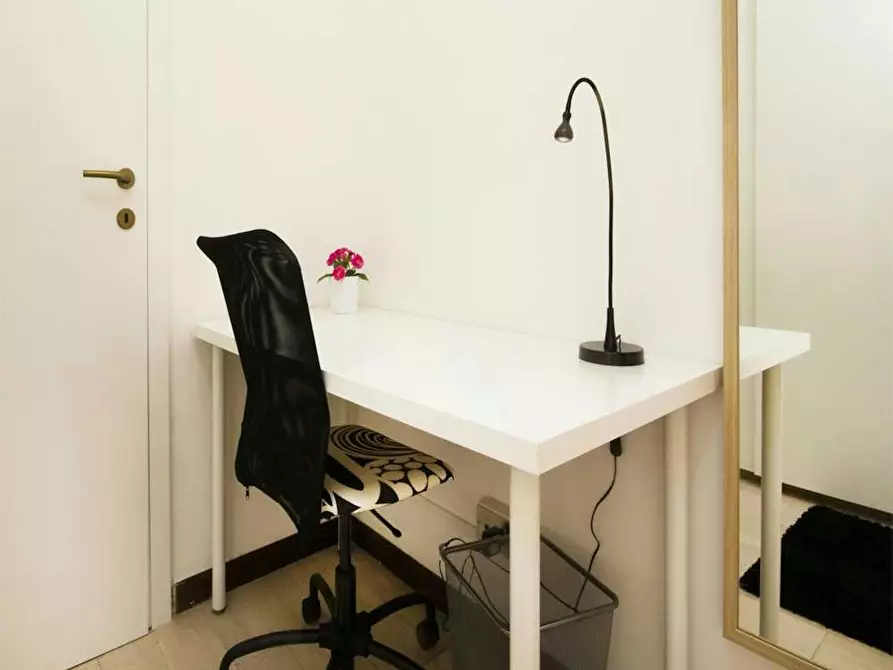 Immagine 6 di Camera in affitto  in Via Salvatore Barzilai a Milano