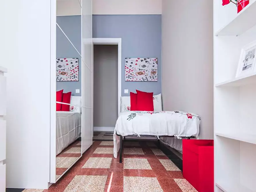 Immagine 1 di Camera in affitto  in Via Spalato a Milano