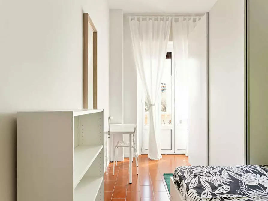 Immagine 4 di Camera in affitto  in Via Pantigliate a Milano