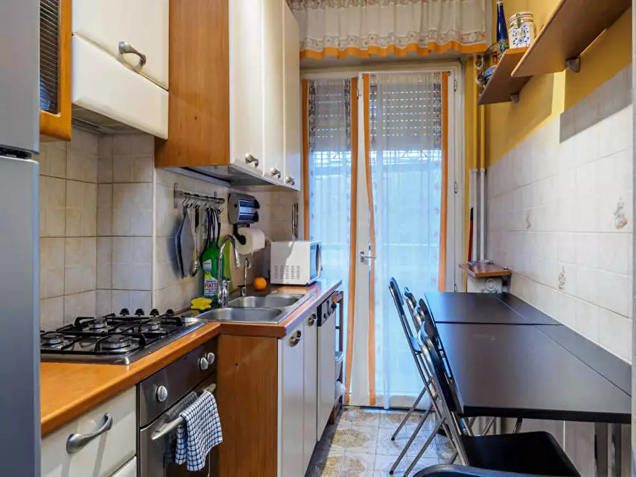 Immagine 5 di Camera in affitto  in Via Luca Ghini a Milano