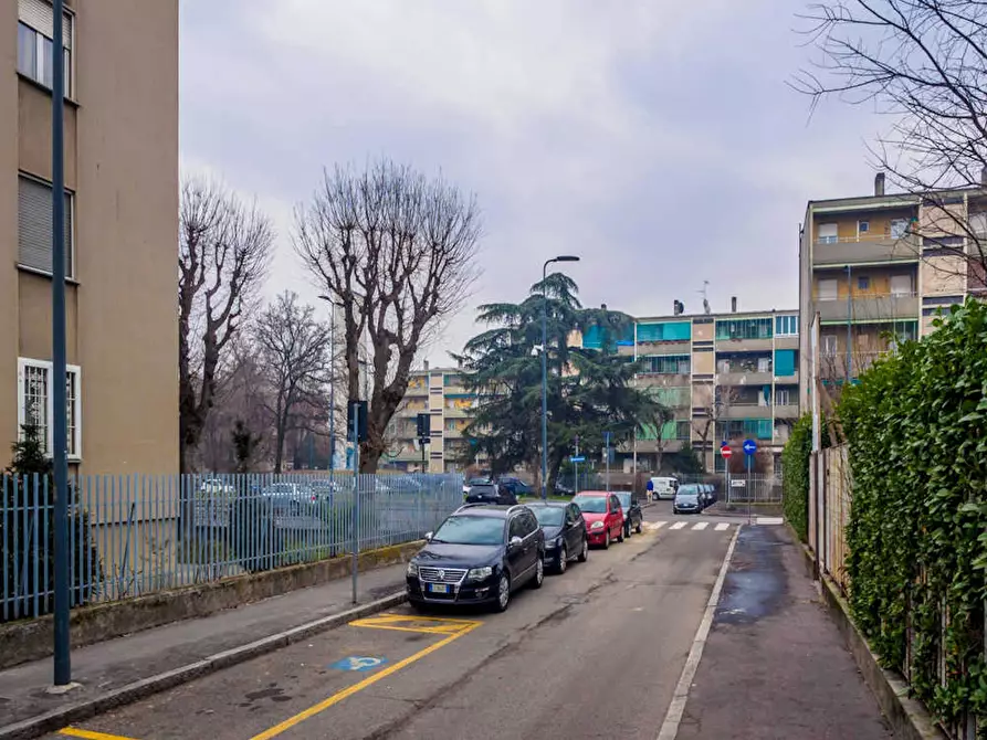 Immagine 9 di Camera in affitto  in Via Luca Ghini a Milano