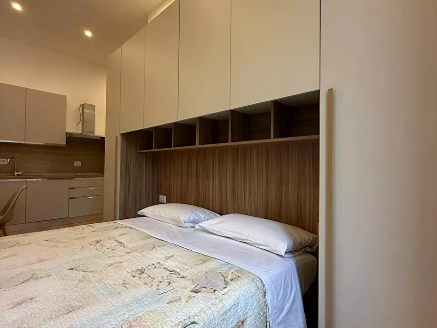 Immagine 6 di Appartamento in affitto  in Via Giulio e Corrado Venini a Milano