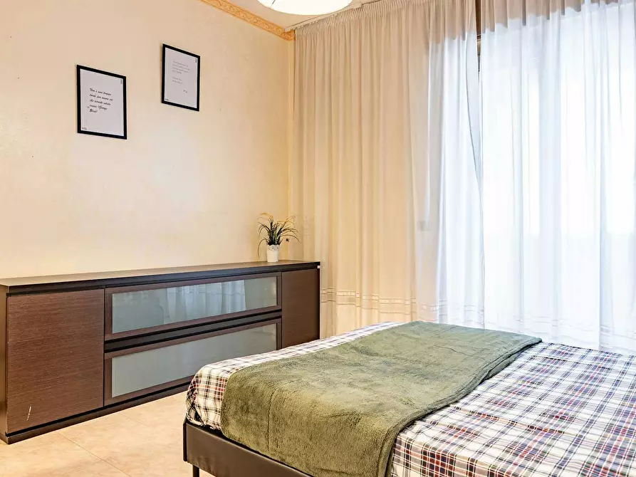 Immagine 4 di Camera in affitto  in Via Paolo Rotta a Milano