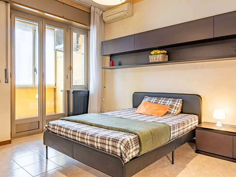 Immagine 6 di Camera in affitto  in Via Paolo Rotta a Milano