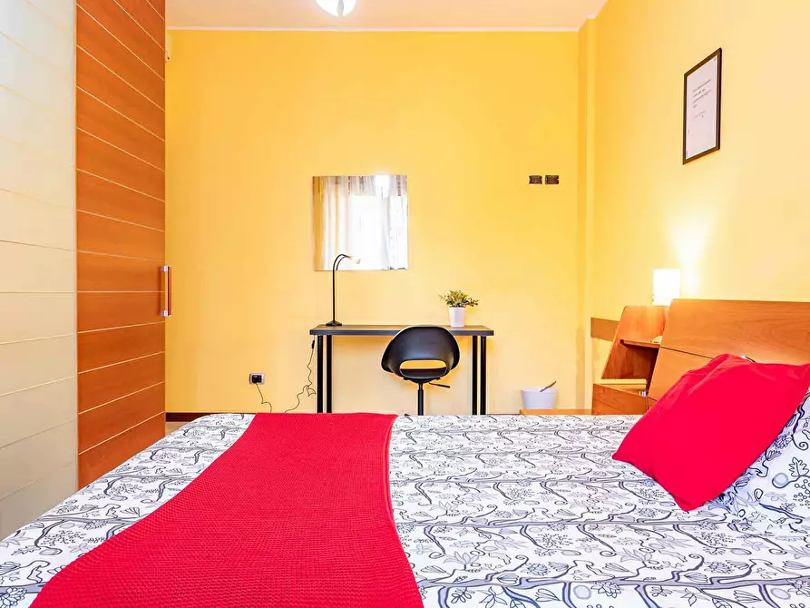 Immagine 5 di Camera in affitto  in Via Paolo Rotta a Milano