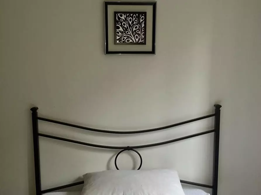 Immagine 3 di Camera in affitto  in Via Emilio De Marchi a Milano