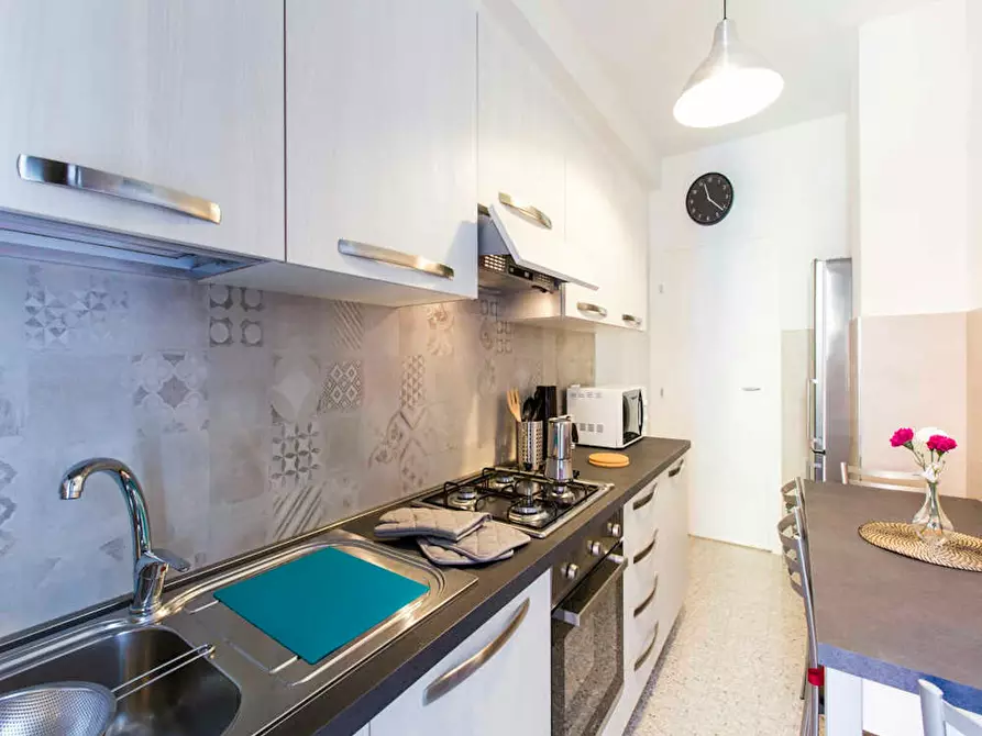 Immagine 10 di Camera in affitto  in Via Gallarate a Milano