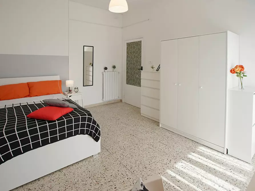 Immagine 2 di Camera in affitto  in Viale Colli Aminei a Napoli