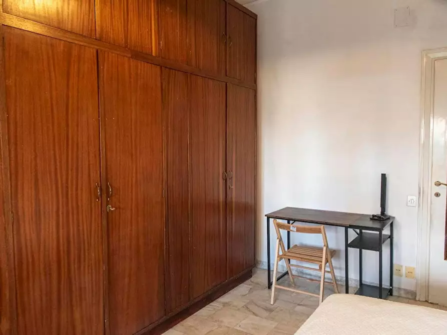 Immagine 4 di Camera in affitto  in Via dei Radiotelegrafisti a Roma