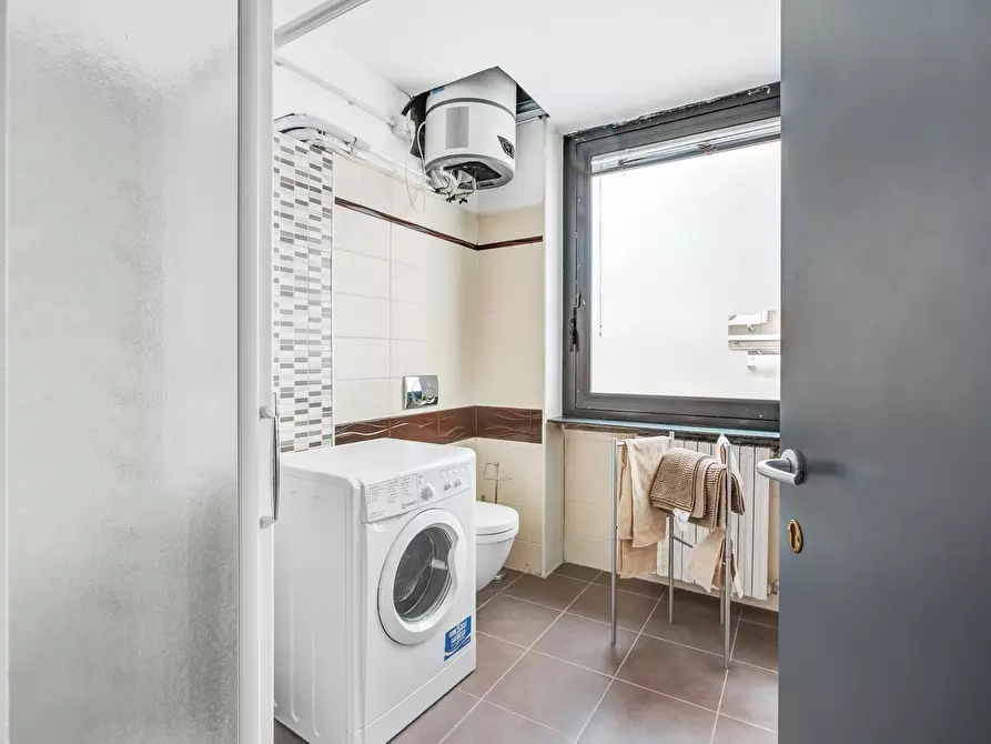 Immagine 5 di Camera in affitto  in Via Privata Deruta a Milano