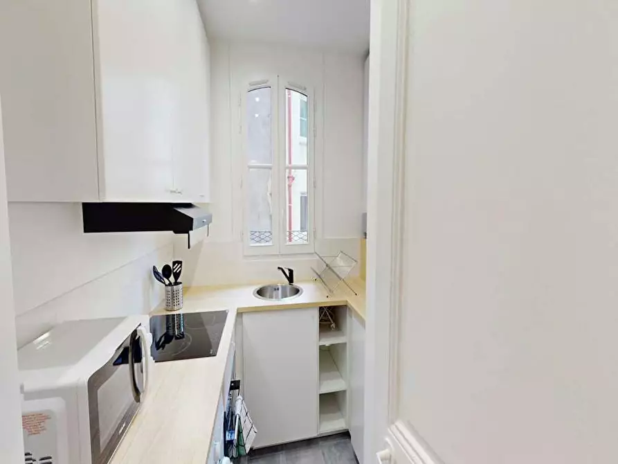 Immagine 6 di Camera in affitto  in Rue Chaligny a Paris
