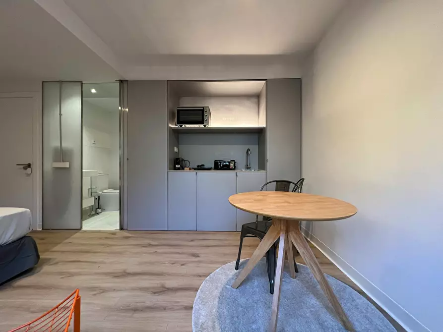 Immagine 8 di Casa indipendente in affitto  in Calle de Alfonso Fernández Clausells a Madrid