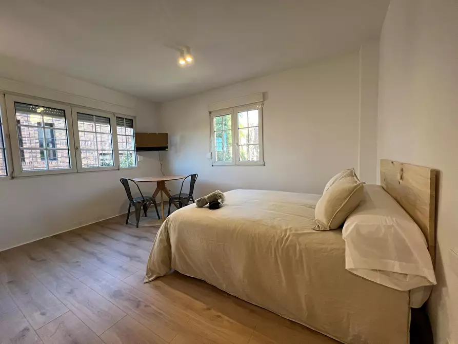 Immagine 2 di Casa indipendente in affitto  in Calle de Alfonso Fernández Clausells a Madrid