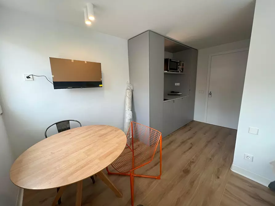Immagine 5 di Casa indipendente in affitto  in Calle de Alfonso Fernández Clausells a Madrid