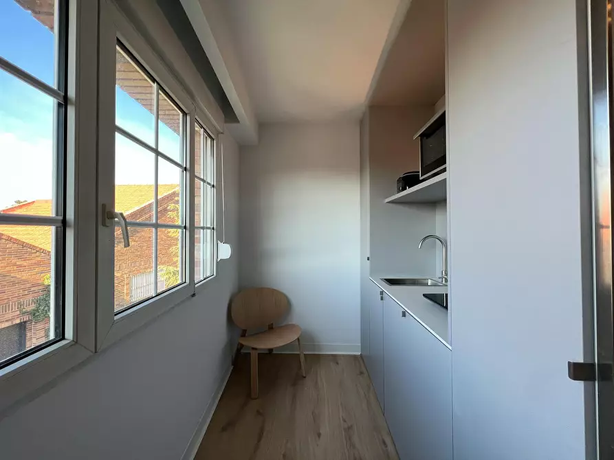 Immagine 8 di Casa indipendente in affitto  in Calle de Alfonso Fernández Clausells a Madrid