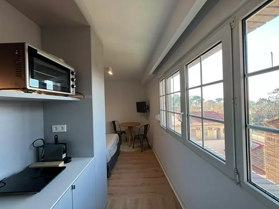 Immagine 7 di Casa indipendente in affitto  in Calle de Alfonso Fernández Clausells a Madrid