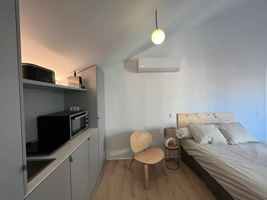 Immagine 4 di Casa indipendente in affitto  in Calle de Alfonso Fernández Clausells a Madrid