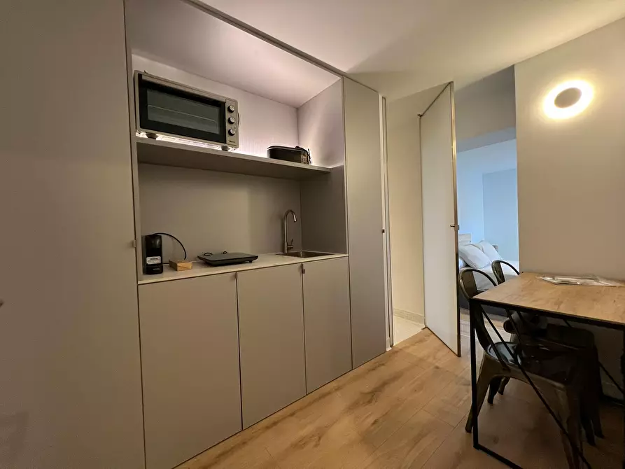 Immagine 8 di Casa indipendente in affitto  in Calle de Alfonso Fernández Clausells a Madrid