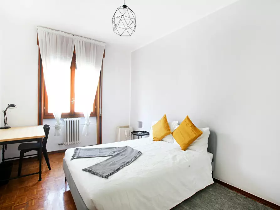 Immagine 1 di Camera in affitto  in Via Giuseppe Bruschetti a Milano