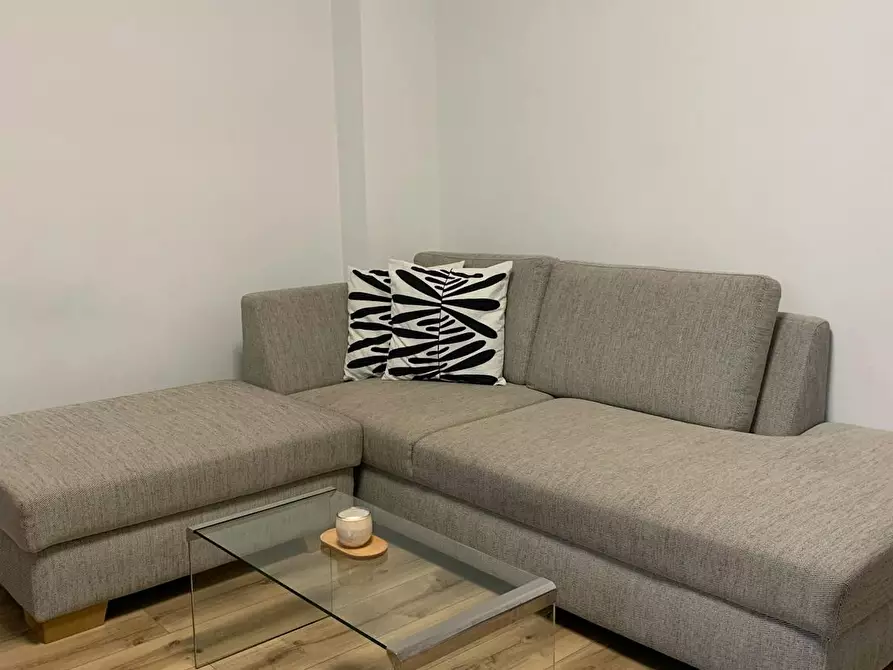 Immagine 1 di Appartamento in affitto  in Jeverstraße a Berlin