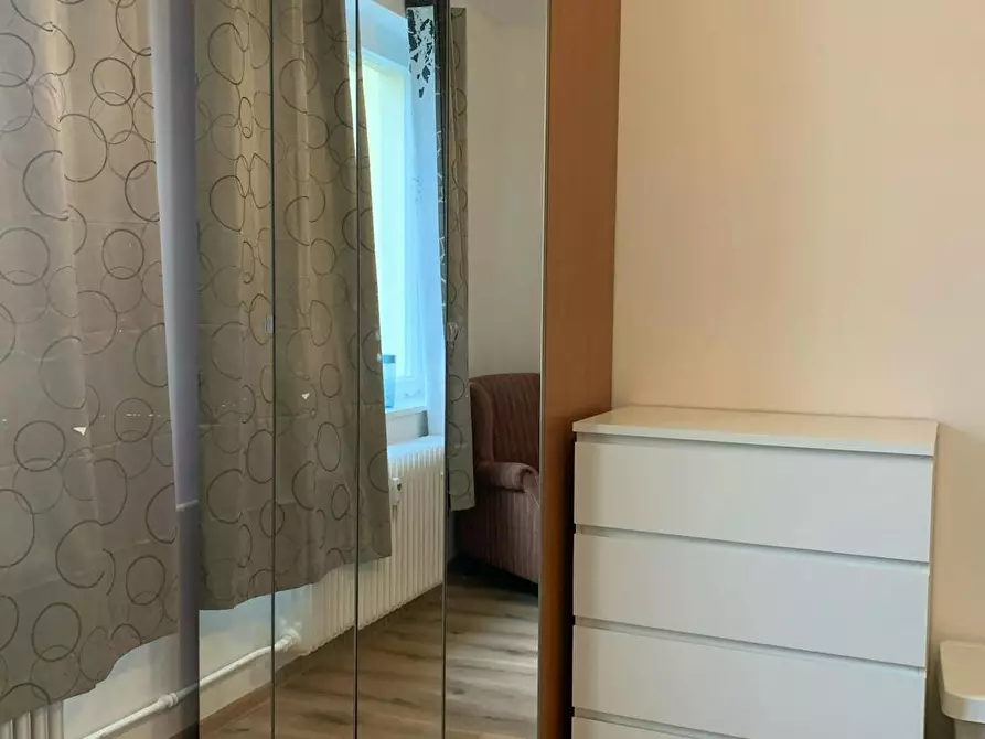 Immagine 4 di Appartamento in affitto  in Jeverstraße a Berlin