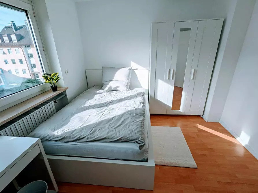 Immagine 4 di Camera in affitto  in Franz-Metzner-Straße a München