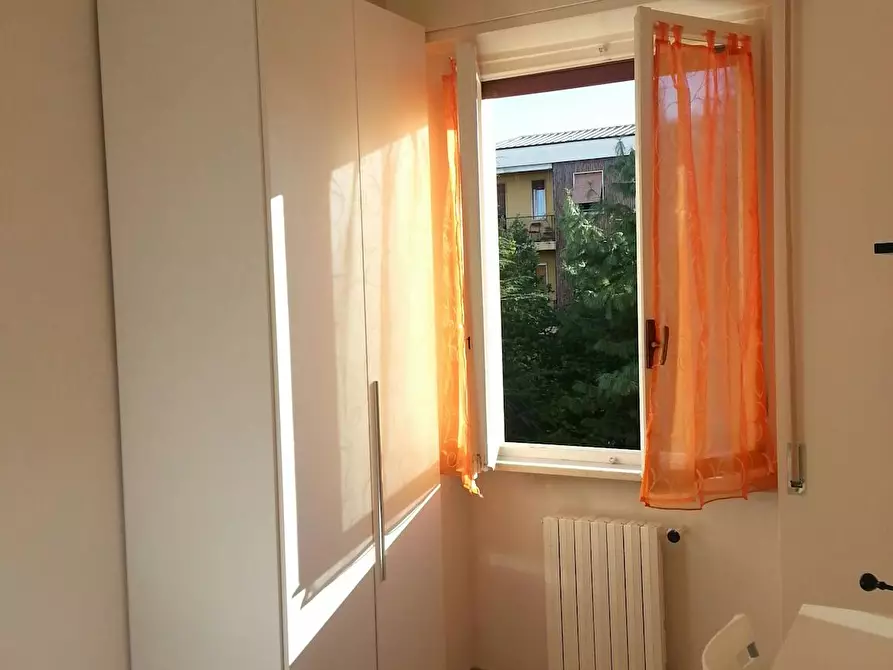 Immagine 2 di Camera in affitto  in Via Emilio De Marchi a Milano