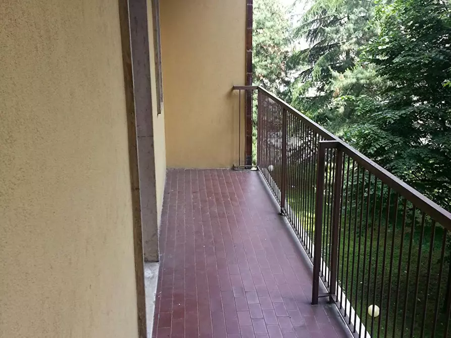 Immagine 5 di Camera in affitto  in Via Emilio De Marchi a Milano