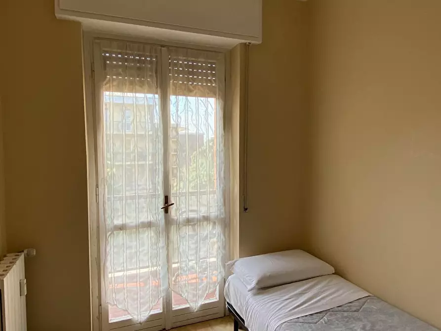 Immagine 2 di Camera in affitto  in Via Emilio De Marchi a Milano