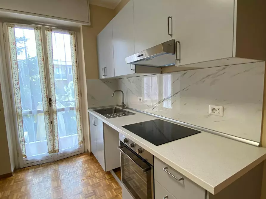 Immagine 9 di Camera in affitto  in Via Emilio De Marchi a Milano