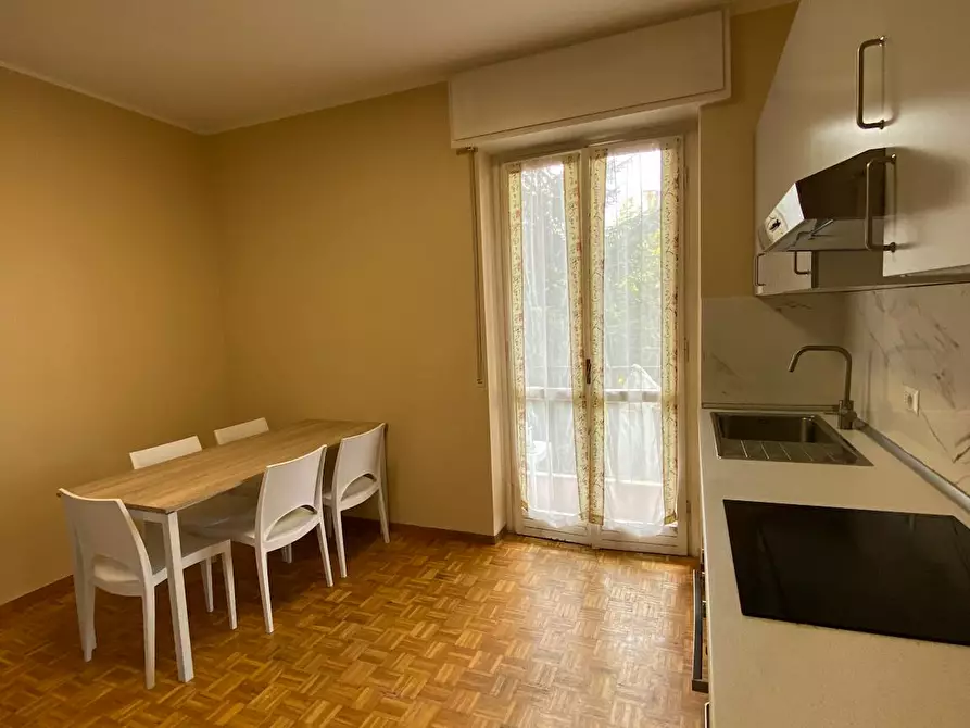 Immagine 8 di Camera in affitto  in Via Emilio De Marchi a Milano