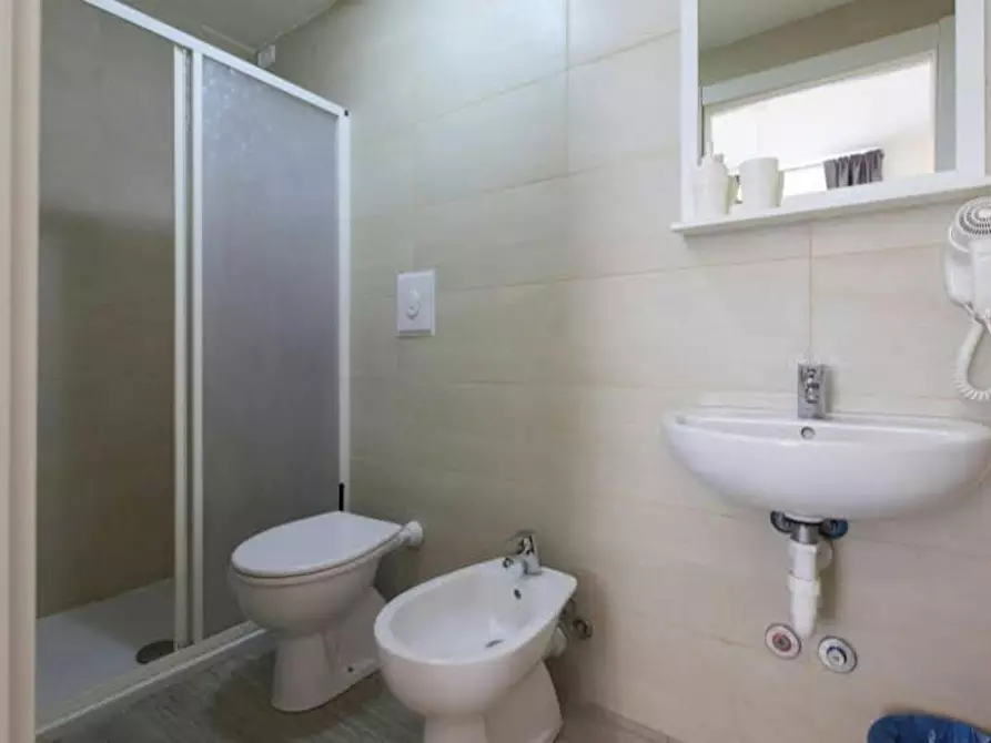 Immagine 6 di Camera in affitto  in Via Pietro Marocco a Milano