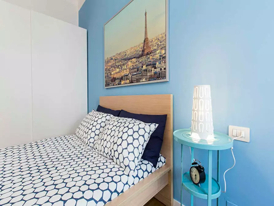 Immagine 1 di Camera in affitto  in Via Annunzio Cervi a Milano