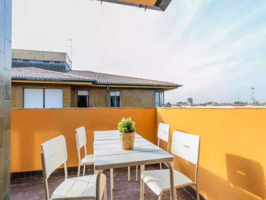 Immagine 10 di Camera in affitto  in Via Felice Mendelssohn a Padova