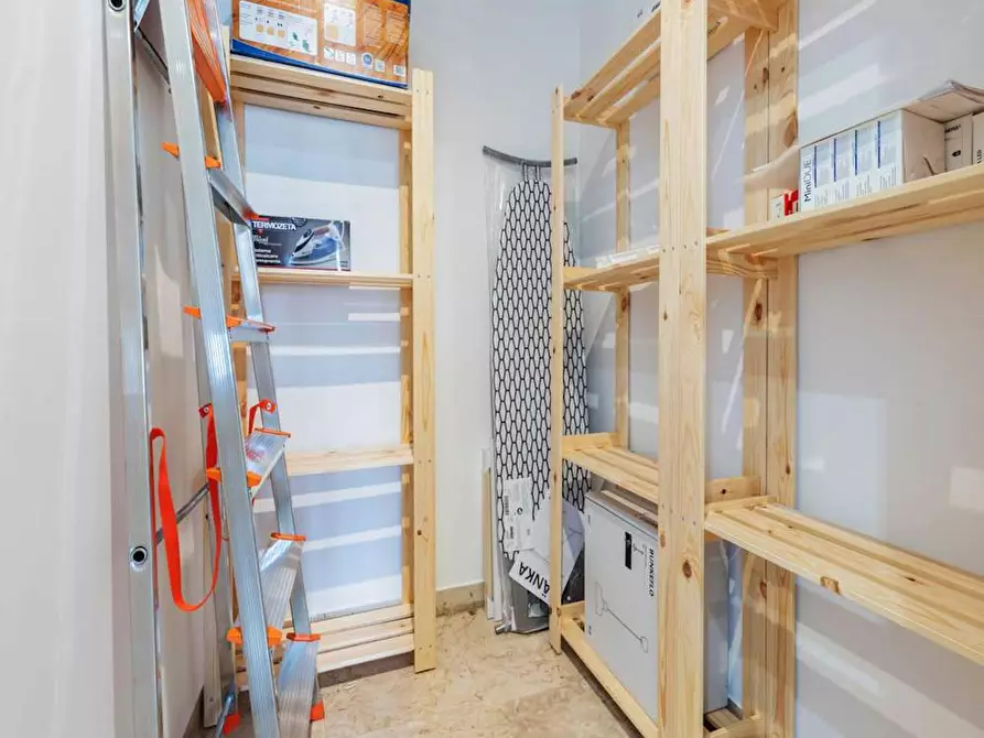 Immagine 8 di Camera in affitto  in Viale degli Ammiragli a Roma