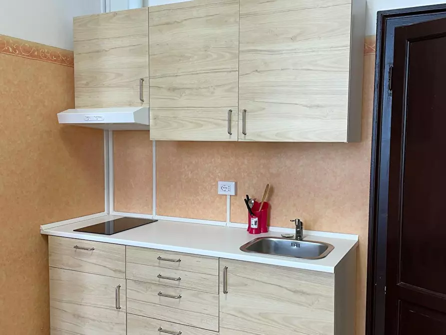 Immagine 10 di Camera in affitto  in Viale Brianza a Milano