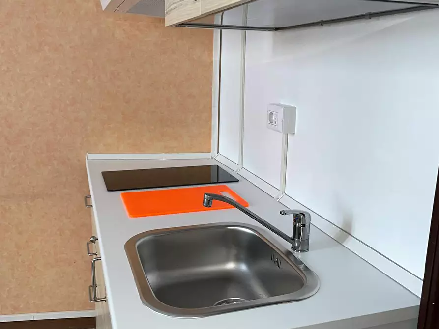 Immagine 9 di Camera in affitto  in Viale Brianza a Milano