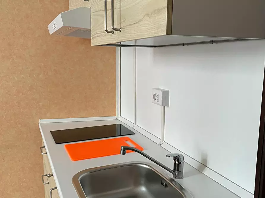 Immagine 8 di Camera in affitto  in Viale Brianza a Milano