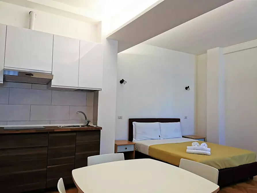 Immagine 5 di Appartamento in affitto  in Via Giovan Battista Pergolesi a Milano