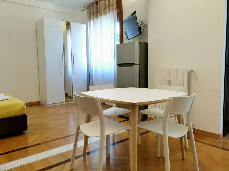 Immagine 9 di Appartamento in affitto  in Via Giovan Battista Pergolesi a Milano