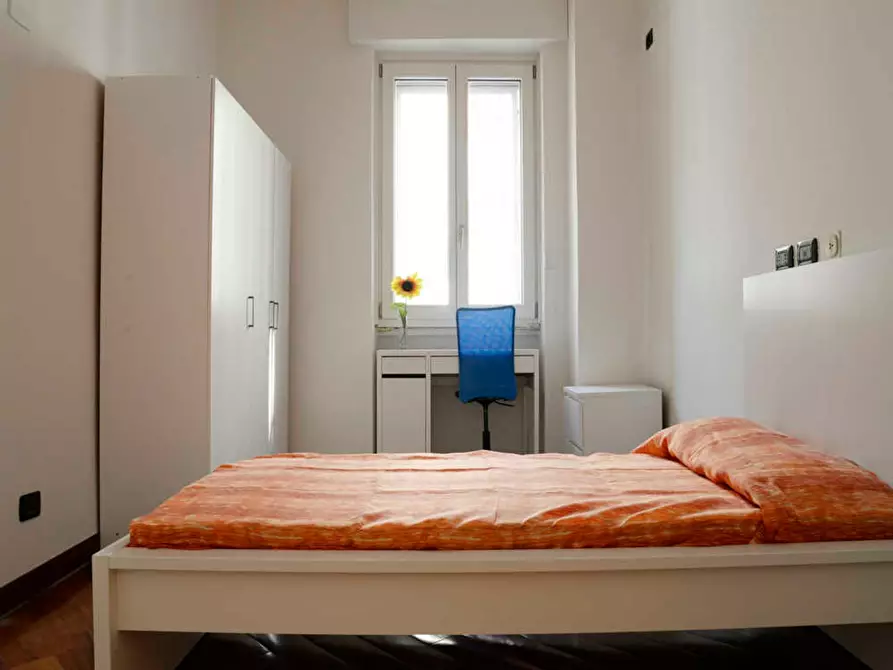 Immagine 1 di Camera in affitto  in Via Angelo Mauri a Milano