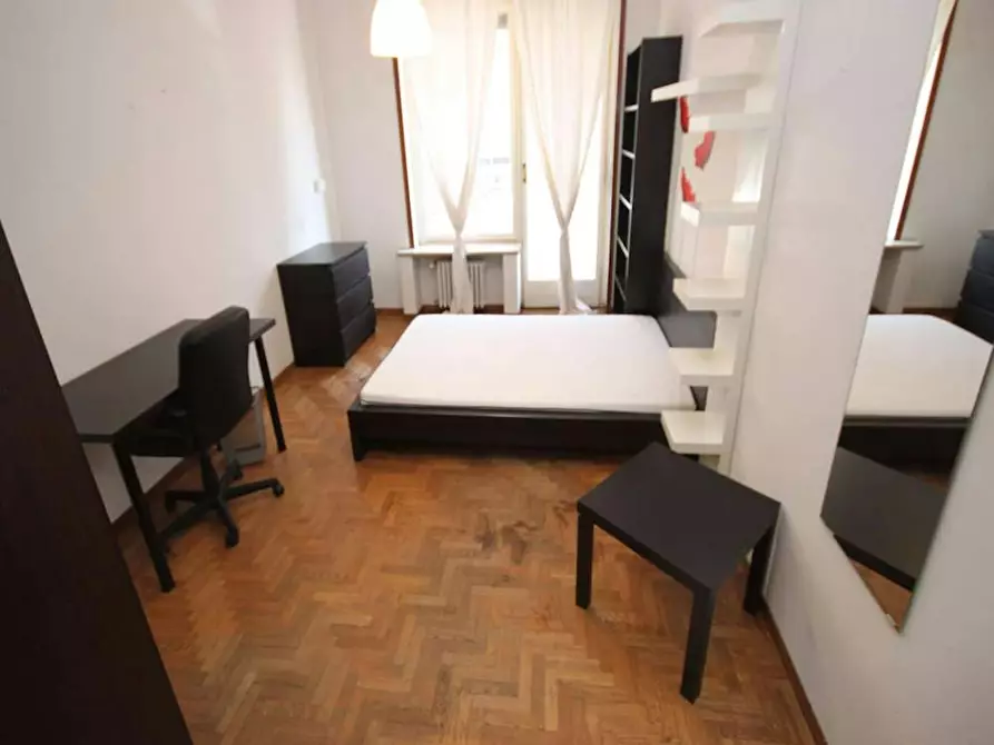 Immagine 5 di Camera in affitto  in Viale Campania a Milano