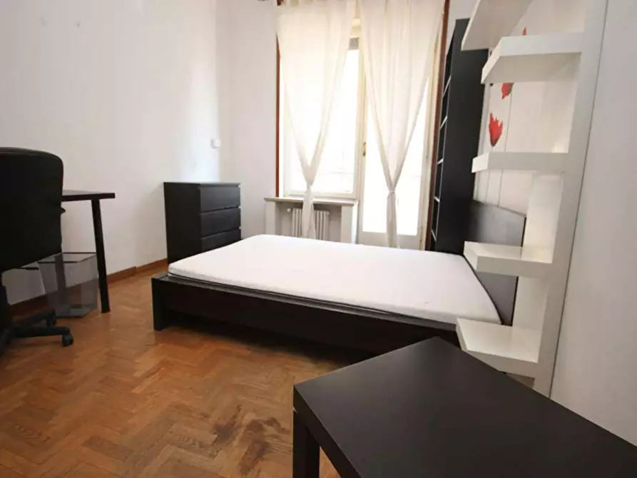 Immagine 2 di Camera in affitto  in Viale Campania a Milano