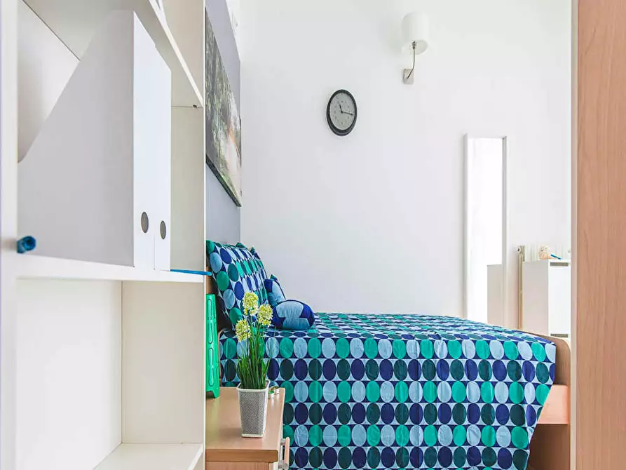 Immagine 2 di Camera in affitto  in Via Vittorio Gassman a Milano