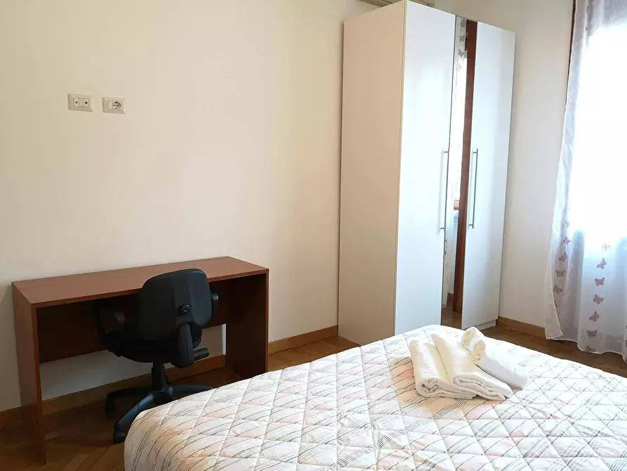 Immagine 10 di Appartamento in affitto  in Via Giovan Battista Pergolesi a Milano