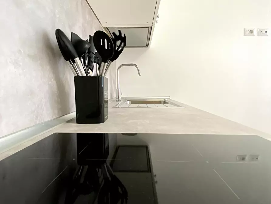 Immagine 10 di Appartamento in affitto  in Via Guido Cavalcanti a Milano